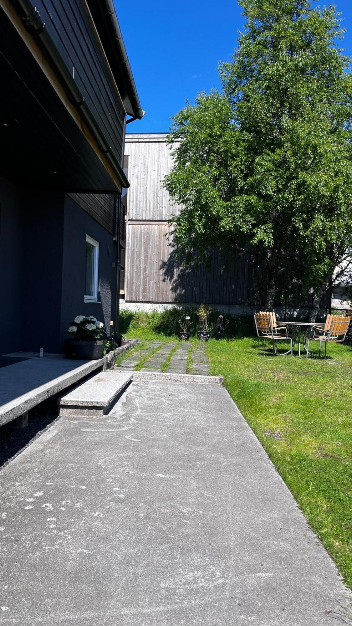 Stroken Liten Leilighet I Svolvaer. Extérieur photo